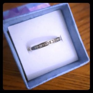 Beautiful diamond sterling silver ring size 6